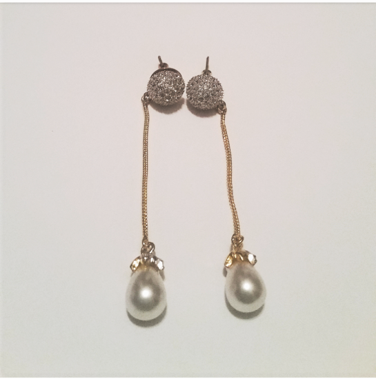 Picture of Pearl Dangle Earrings//Pearl Drop Earrings//Single Pearl Drop Earrings