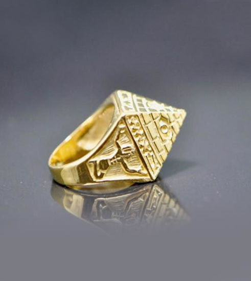 Picture of Egyptian Pyramid Ring
