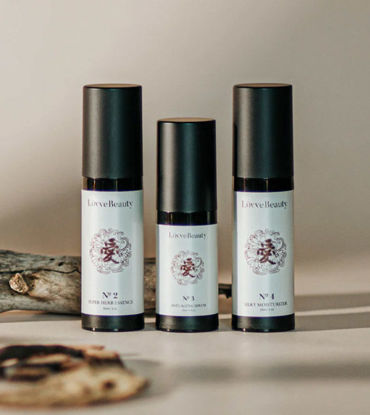 Picture of Special Skincare Bundle – Essential Set for All Skin Types with Bonus Gifts!