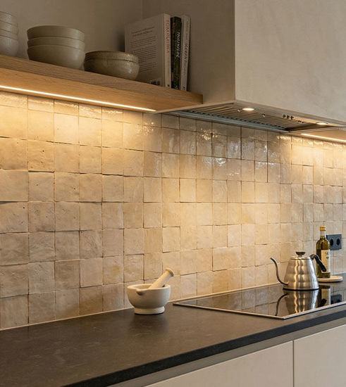 Picture of Custom Made Beige Zellige Backsplash 4" x 4"